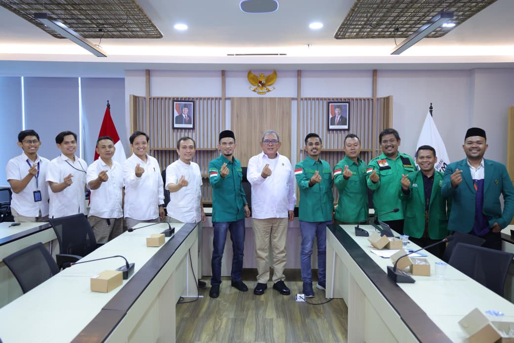 Siapkan Arah Baru Ekonomi Berbasis Generasi Muda, HIMMAH Dukung Program Strategis Kemen UMKM